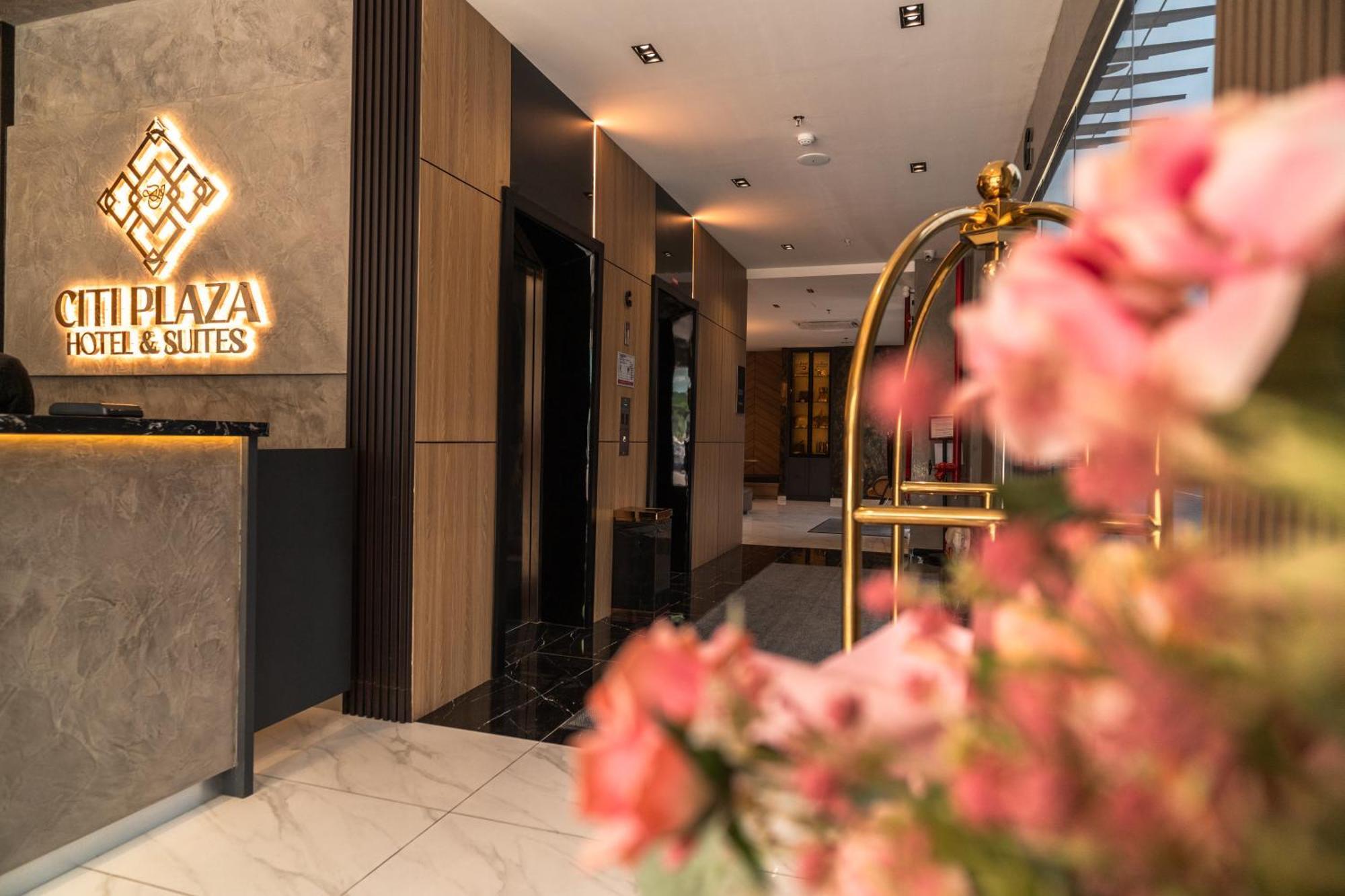 Dj Citi Plaza Hotel & Suites Kuala Terengganu Eksteriør billede