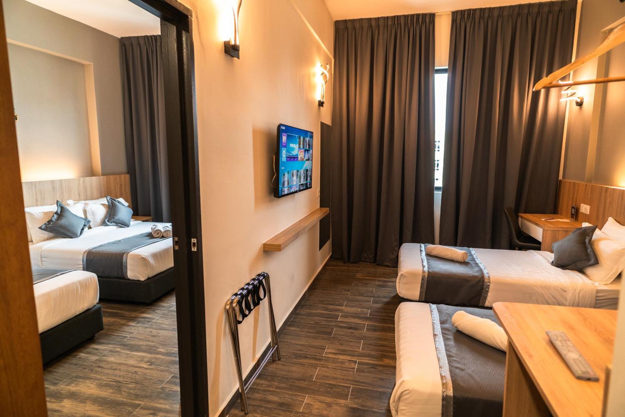 Dj Citi Plaza Hotel & Suites Kuala Terengganu Eksteriør billede